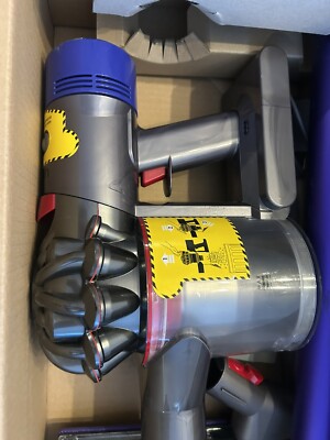 Dyson V8 Animal Plus Stick Vacuum Cleaner - Purple NEW AM BATTERY