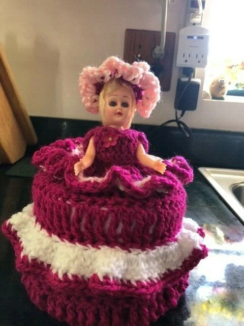 Crochet toilet 2024 paper holder
