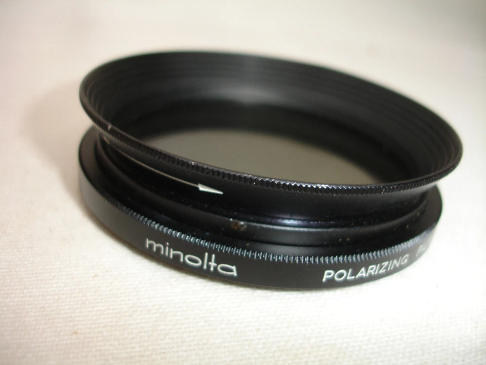 Vintage Minolta 52N Polarizing Filter/ Rotating Hood 52mm with Plastic Case - Image 3 of 4