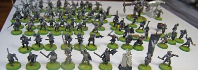 Lot De 90 Figurines Games Workshop - Le Seigneur Des Anneaux - Uruk-Haïs (peintes Et Sous-couche)