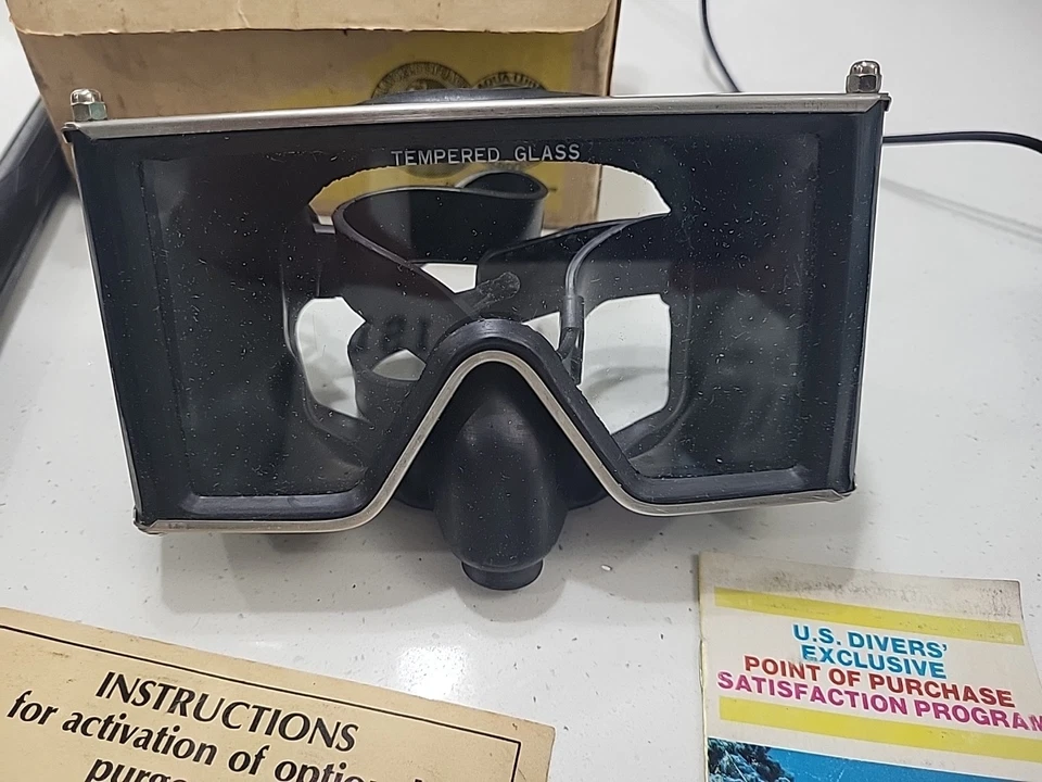 Vintage 1976 U.S. Divers Aqua-Lung Mask Box Papers Jacques Cousteau Nemrod Lot - Image 2 of 4