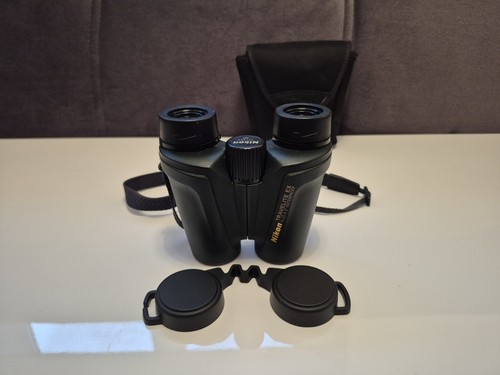 Nikon Travelite EX Series 8x25 CF Binoculars with Case and Strap - Picture 6 of 14