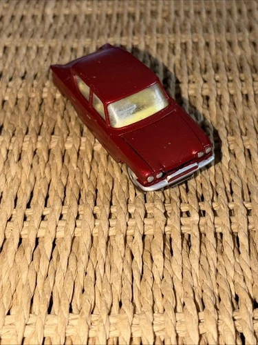 Corgi Toys Ford Consul Classic 315 Vintage Toy In Red - Restored - #51