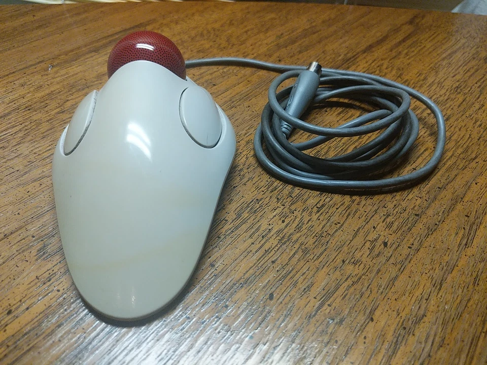 Logitech 804292-0000 T-CM14 Marble Mouse Wired PS/2 - Tested - Image 4 of 4