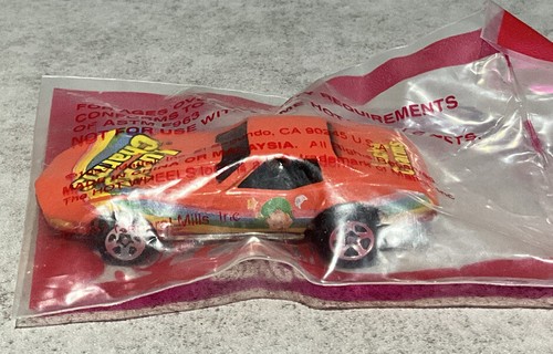 Vintage 1997 Hot Wheels General Mills Lucky Charms Corvette SEALED - Picture 2 of 5