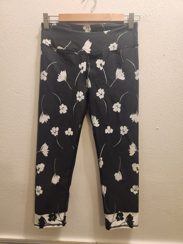 Fabletics Womens sz S Black Floral Athletic Leggings  #31