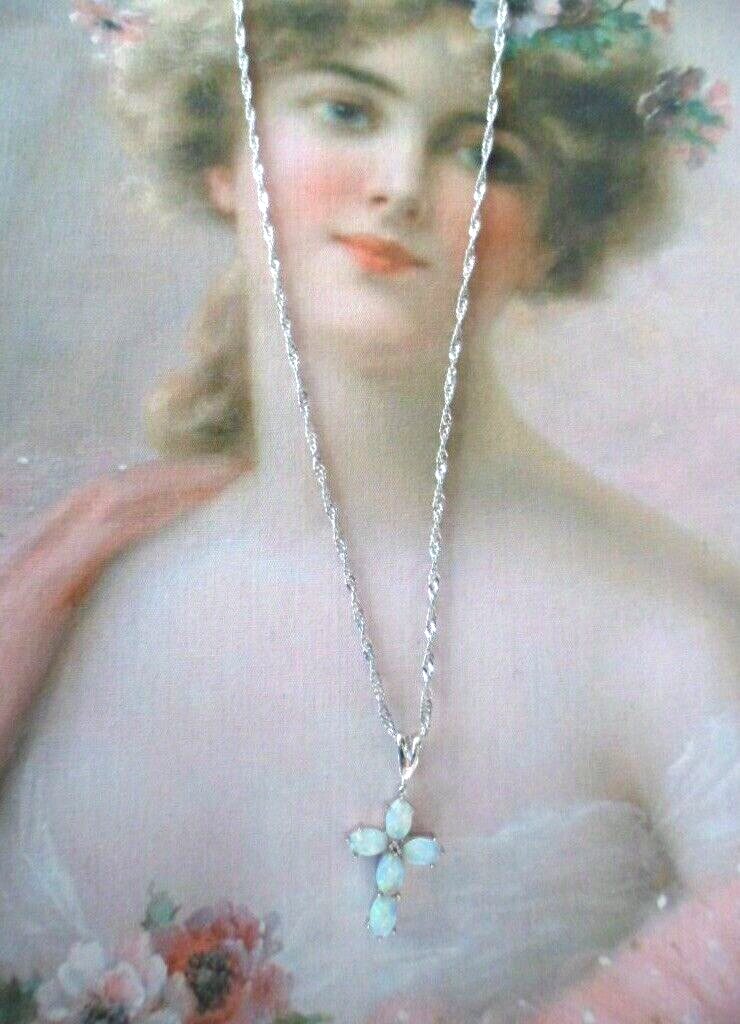 Vintage Jewellery White Gold Blue Opal Pendant Chain Necklace Antique