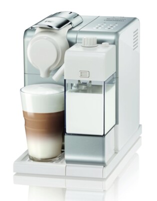 DeLonghi EN560.S Lattissima Touch Nespresso silber + NEUES Zubehör + HB +