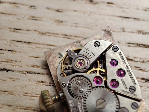 Universal Geneve 08 Watch movement - 18.9 mm - for parts and spares - Picture 7 of 10