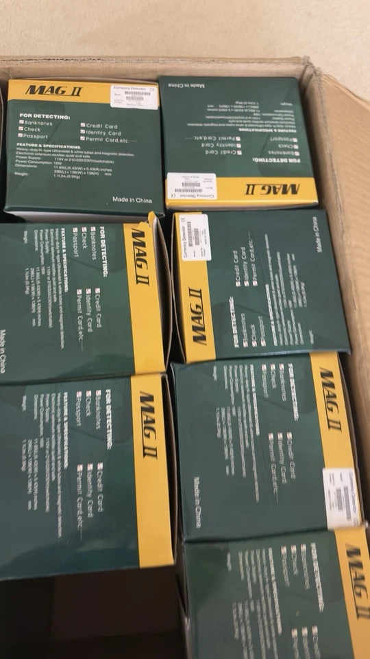 Lote - 12 Mag II 4 en 1 Autenticador de Moneda Luz UV y Blanca R-2 Foto 2 de 4