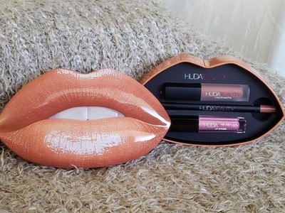 Huda Beauty Contour & Strobe Lip Set In Color Trendsetter and Snobby Brand New
