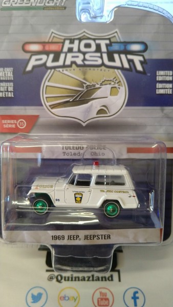 Greenlight Hot Pursuit 1969 Jeep Jeepster Green Wheels Chase (NG21)-image