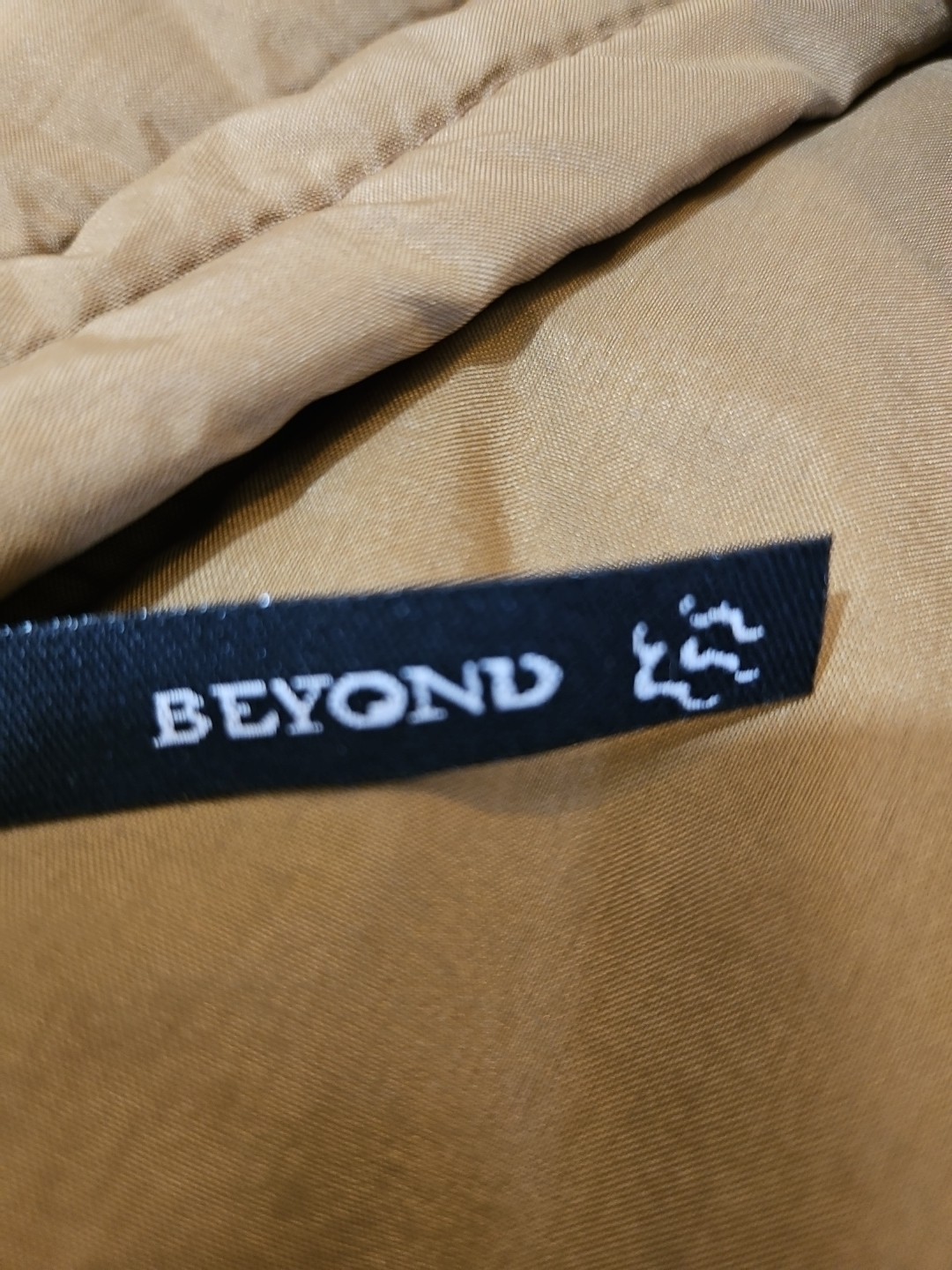 Beyond Clothing PCU  L7 Primaloft Jacket Size: XL Coyote Men NWOT image 4