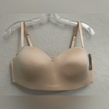 Wacoal Womens Staying Power Wire Free Strapless Convertible Bra in Sand - 38B