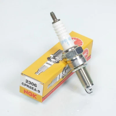 Bougie d'allumage NGK pour Moto Bajaj 200 Pulsar 2012 à 2014 CPR8EA-9 / 2306 - Photo 1/4