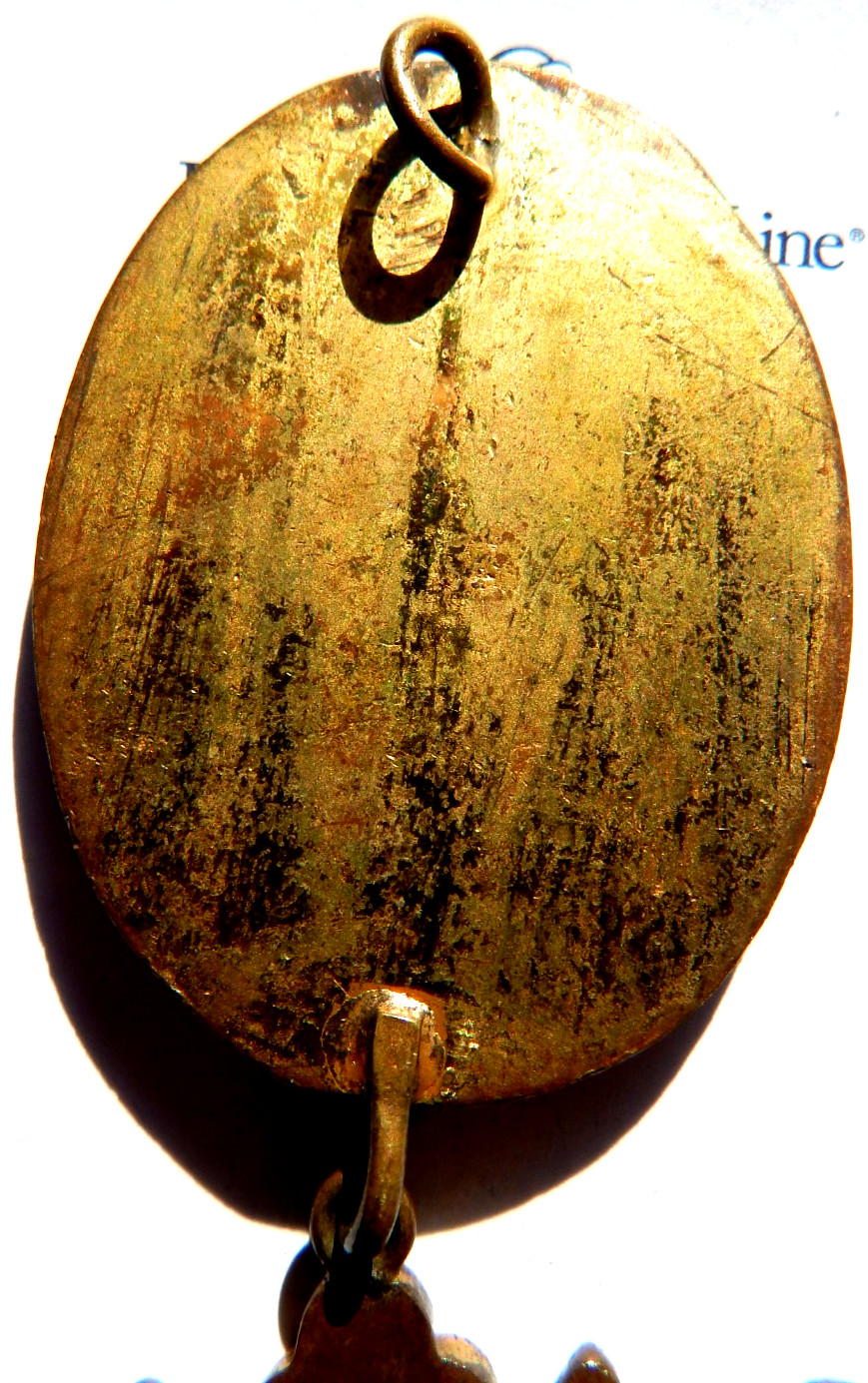 VINTAGE KNIGHTS TEMPLAR TWO PIECE CROWN & CROSS RED AND GOLD REAR HOOK 4 HANGING