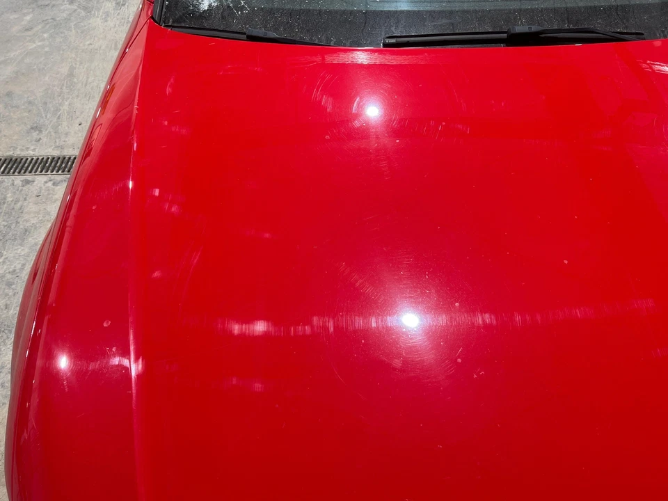 2009 - 2012 Audi A4 Brilliant Red-C8C8 Front Hood Panel Foto 2 de 4