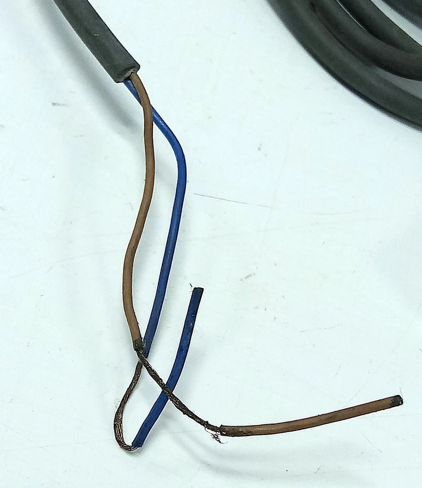 Omron E2F-X1R5Y1 24-240 V AC Shielded Inductive Proximity Sensor - Image 3 of 4