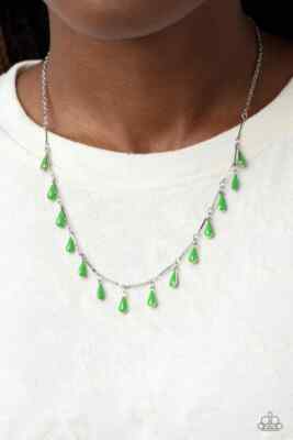 Paparazzi DROP DEAD DANCE green necklace