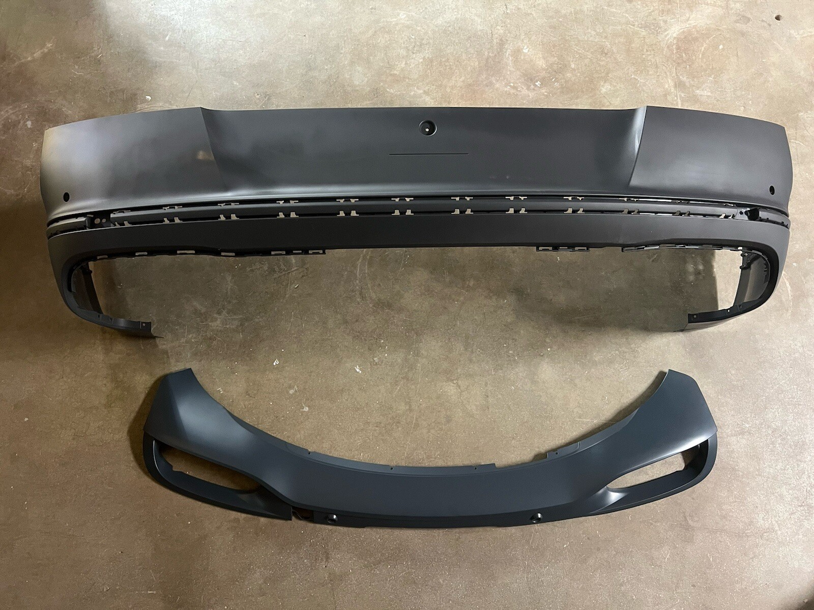 2016-2018 Bentley Continental GT GTC Rear Bumper Cover & Diffuser 3W3 807 417 BJ