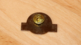 Jurassic Park SEGA NES Vintage Rare Pin / Badge Collectible