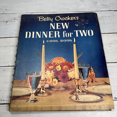 Vtg 1960's First Edition Betty Crocker's Cookbooks Dinner In A Dish Dinner 2 - Picture 11 of 21