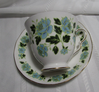 Ridgway Potteries Royal Vale Blue Green Teacup and Saucer Set Bone China England