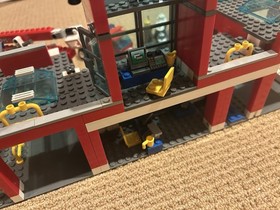 Lego City Fire Station 7945 Nearly Complete No Box No Instructions