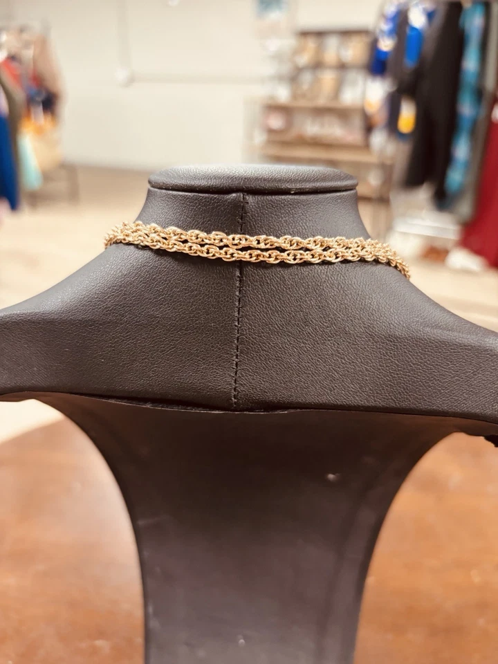 Collar Kendra Scott Rae de oro rosa con copa de champán de piedra dorada Foto 4 de 4