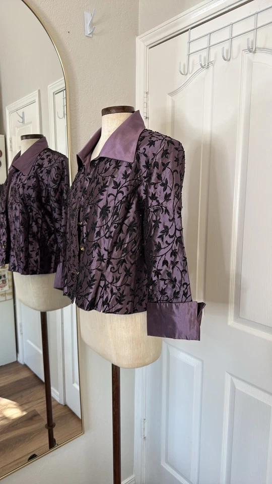 Y2k Vintage Beaded Satin Whimsigoth Cropped Jacket Sz 10 Pre Owned - Image 4 of 4