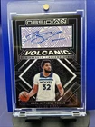 Karl-Anthony Towns Auto 2021-22 Panini Obsidian Volcanic Numbered /35 Twolves