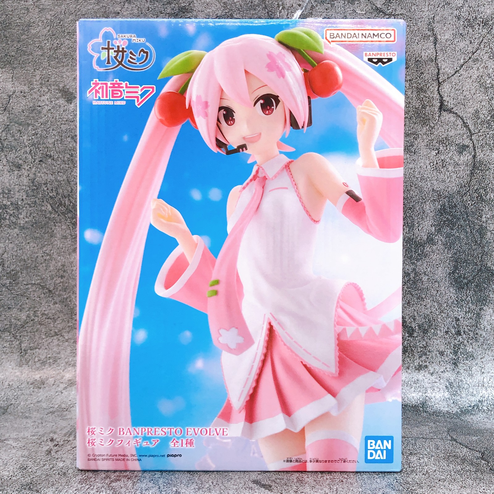 Hatsune Miku Sakura Miku Figure BANPRESTO EVOLVE Figure BANPRESTO Japan FASTSHIP