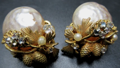MIRIAM HASKELL Rhinestone Faux Pearl Golden Pinecones Vintage Clip Earrings