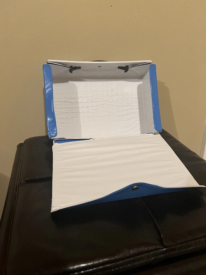 ¡Funda de 12 coches Hot Wheel vintage 1980 12 ranuras llena de coches antiguos! Foto 3 de 4