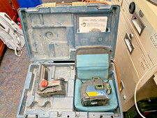 BOSCH GLL3-300G (P06031631) Laser Level With Case FAST FREE SHIPPING