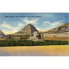 Middle Entrance South Roosevelt Park N Dak Badlands Vintage Postcard SPK7