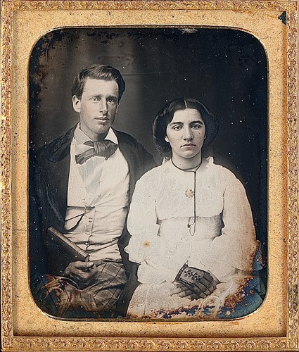 Attractive Young Couple Book Lace Gloves Gold 1/6 Plate Daguerreotype T985