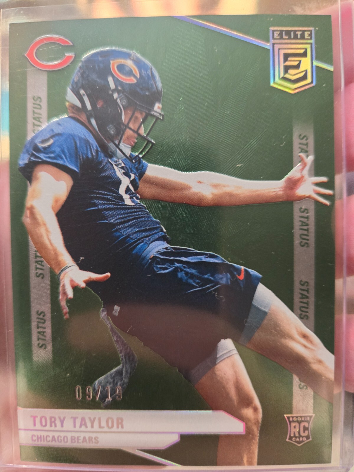 2024 Panini Donruss Elite - Rookies Tory Taylor #101 Status /19 (RC)