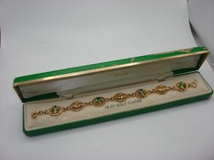 Authentic RARE VINTAGE Sol O'or 18CT GOLD PLATED CLADAGH IRISH BRACELET IN O.B.! MINTY!