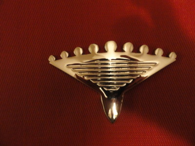 CADILLAC 1957 58 59 60 61 62 63 64 EUREKA HEARSE FLOWER CAR DOOR BADGE EMBLEM