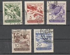 YOUGOSLAVIE - SET D'OCCASION - ATTERRISSAGE D'AVION À RUMA - 1950. (*)