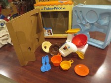 VINTAGE TOY FISHER PRICE Fun With Food MIXING CENTER PLAYSET PIECES BOX