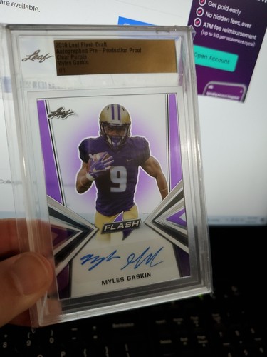 2019 Leaf Flash Myles Gaskin 1/1 Auto Proof - Picture 2 of 5