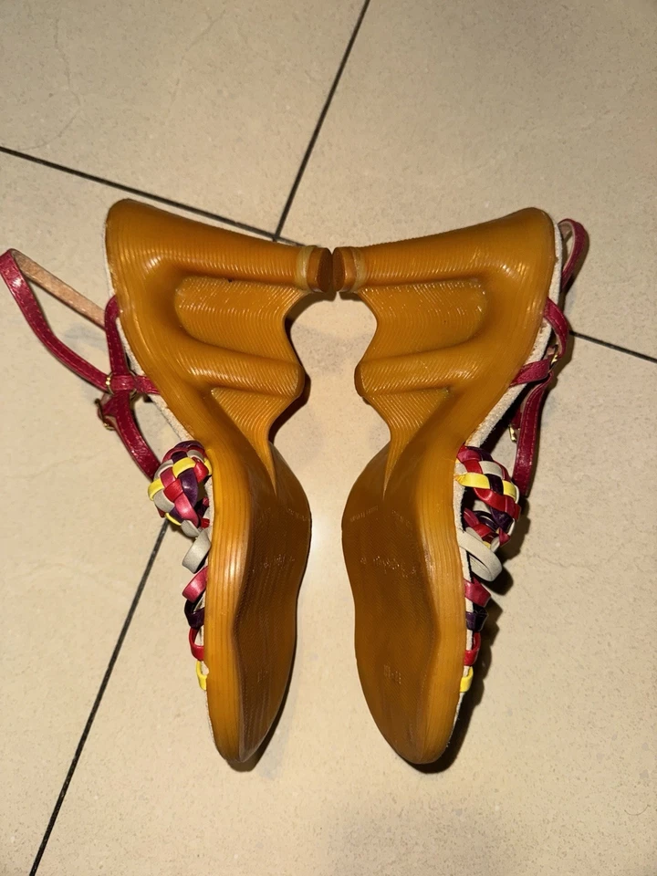 Tacones vintage famosos para mujer 8,5 M cuero rojo tiras onduladas cuña vintage Be-Hi Foto 3 de 4
