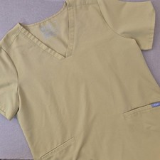 FIGS Casma Three-Pocket Scrub Top Women's Large Light Gold
