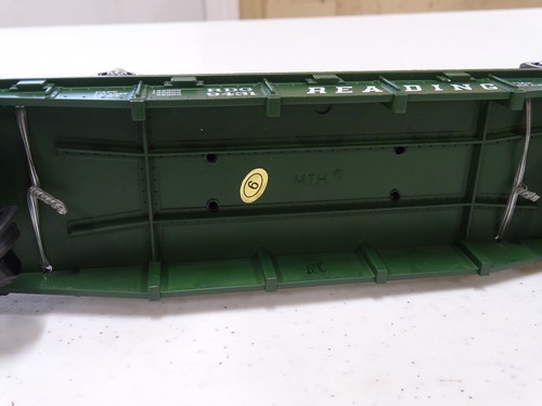 RAIL KING MTH READING FLAT CAR W/ (2) 3100 PICKUP W/ STAKE BED / FEDEX FS - Picture 11 of 22