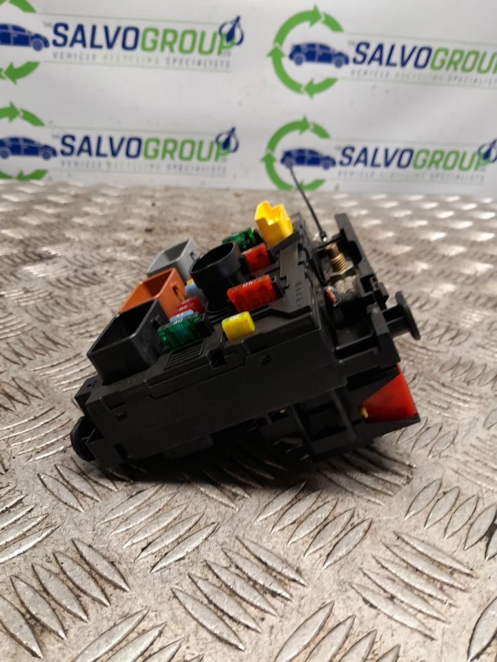 PEUGEOT 307 BSM FUSE BOX UNDER BONNET 9659741880 2004-2009 - Image 2 of 4