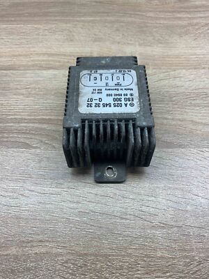 Mercedes-benz OEM W210 Auxiliary Fan Control Relay Esg300 Mercedes-benz OEM W210 Auxiliary Fan Control Relay Esg300