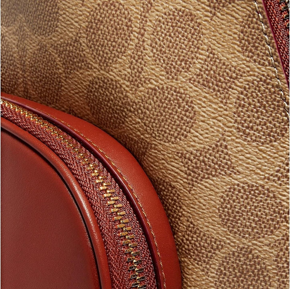 Coach Womens Carrie Signature Canvas Backpack Bag Handbag  display picture 2