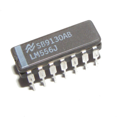 LM556J Dual Timer CERDIP14 NSC